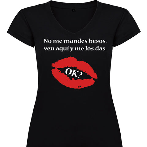 Camiseta mujer cuello pico - Besos.